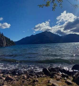 ¿Cuántas hectáreas tiene el Parque Nacional Lago Puelo?
